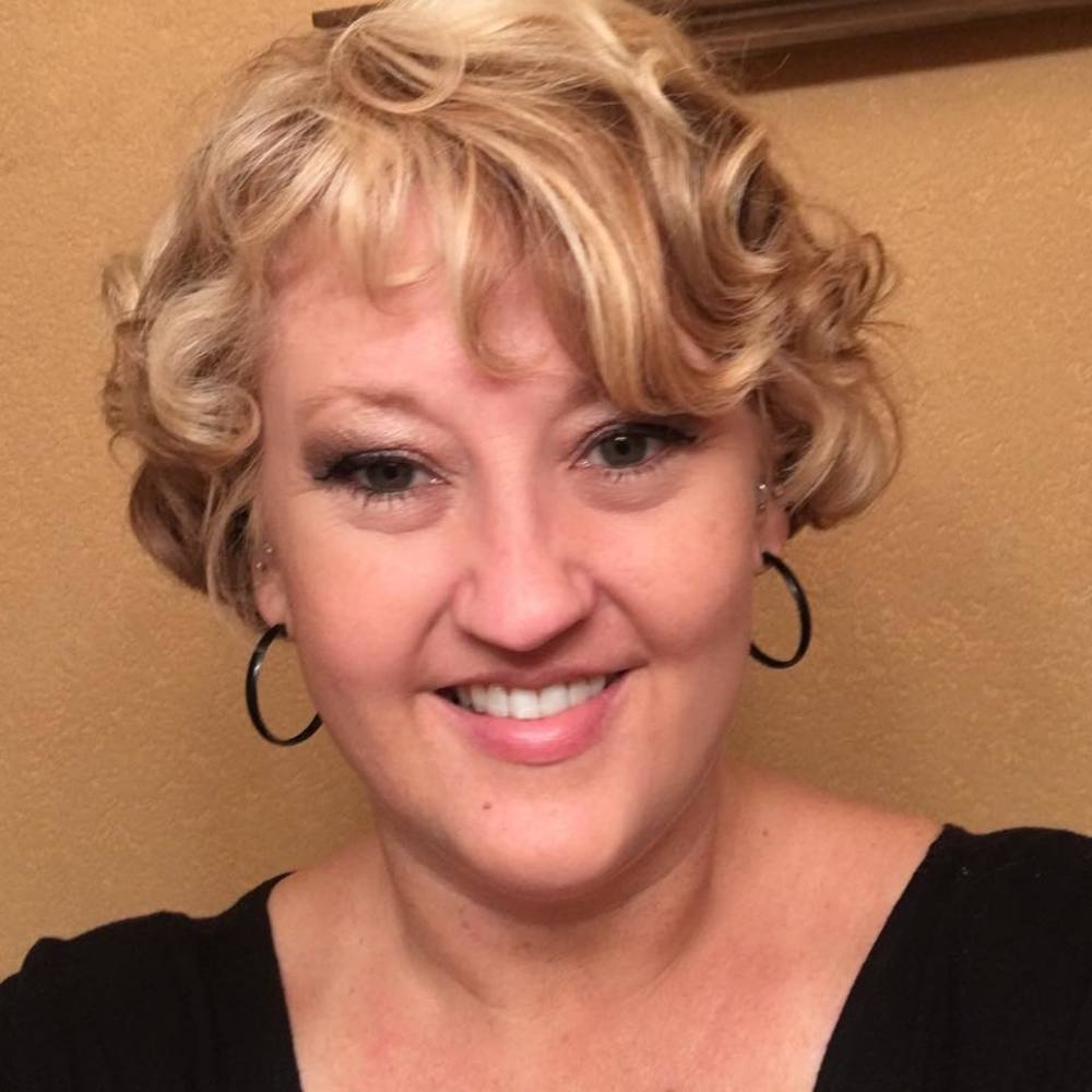 Meet your Posher, Angela